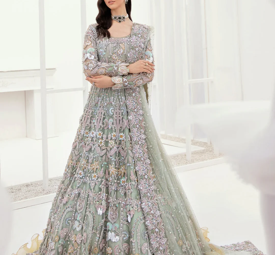 2025’s Most Irresistible Engagement Dresses Every Bride Needs to See