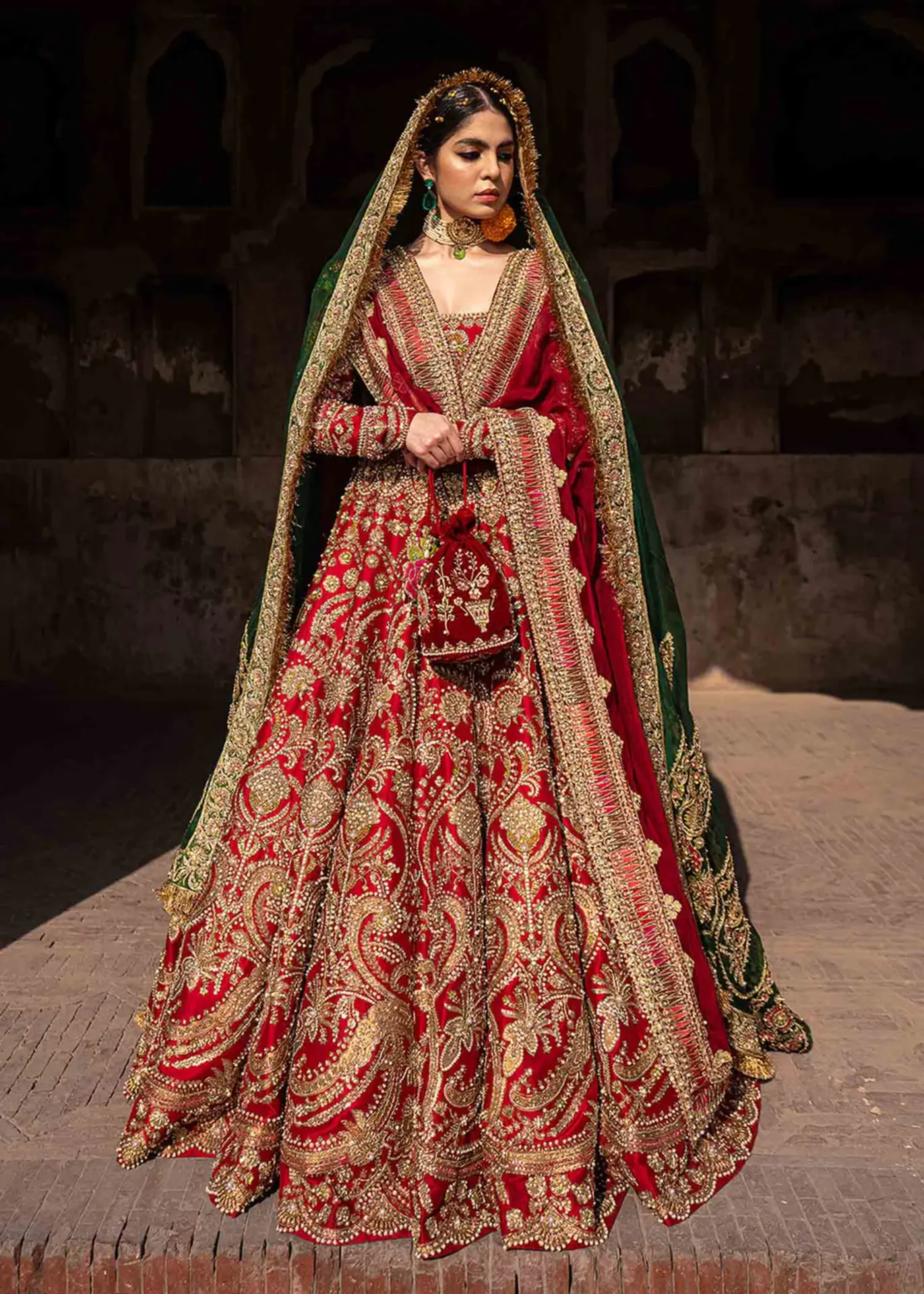 Top 7 Wedding Dresses That Redefine Elegance