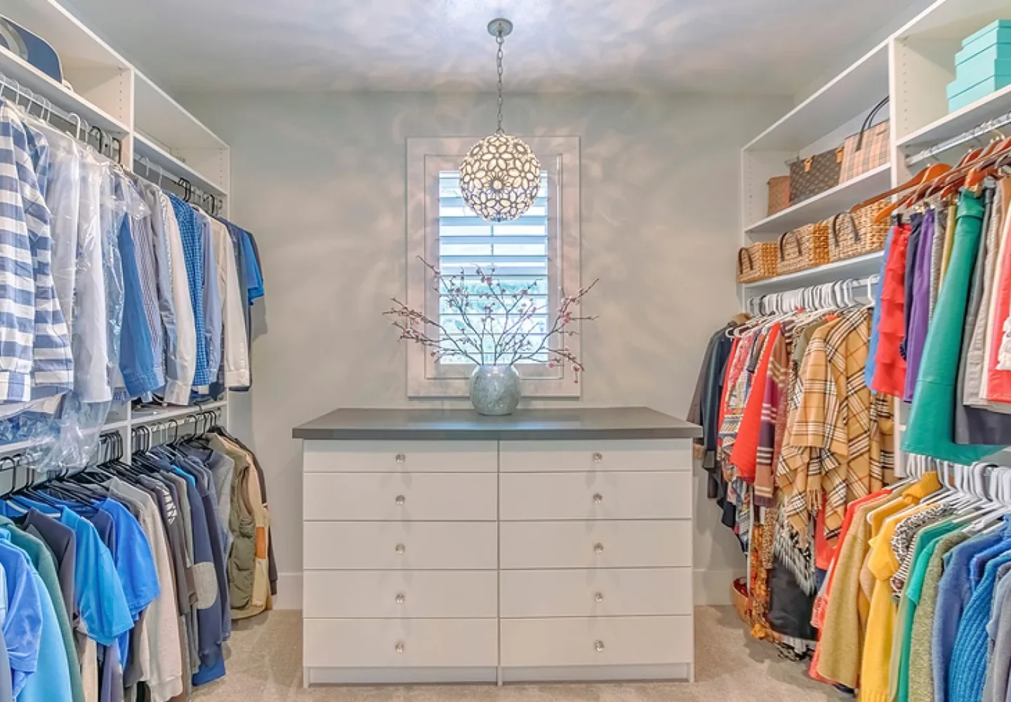 2025 Fashion: Say Goodbye to Messy Closets